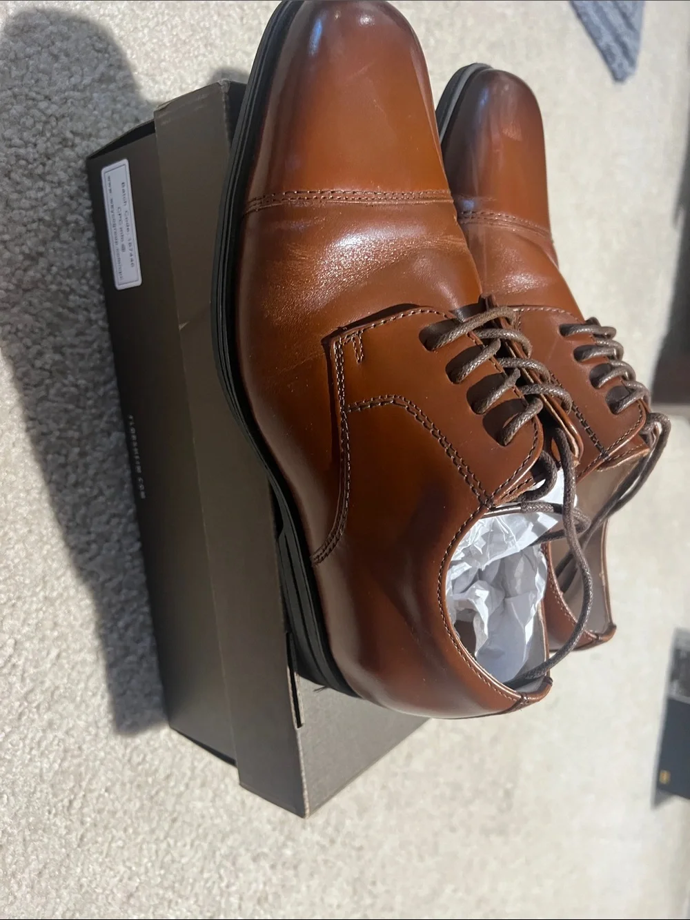 Florsheim Reveal Cap Toe Ox Derby Boys 4M Cognac Leather dress shoe like New